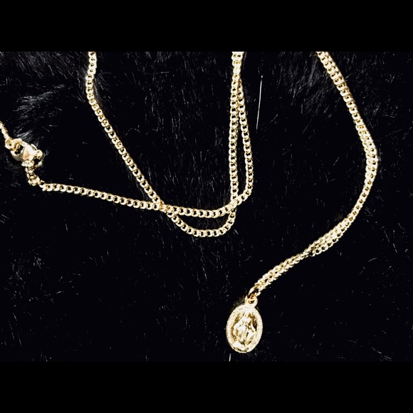 SOLD OUT 14K Virgin Mary pendant - Picture 7 of 8